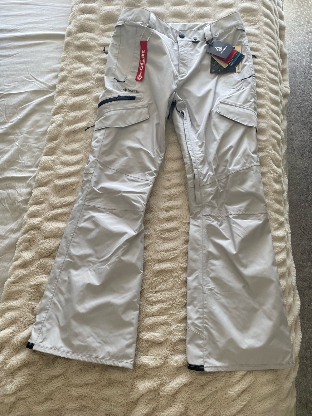 Volcom Men’s Light Gray Cargo Snow Pants